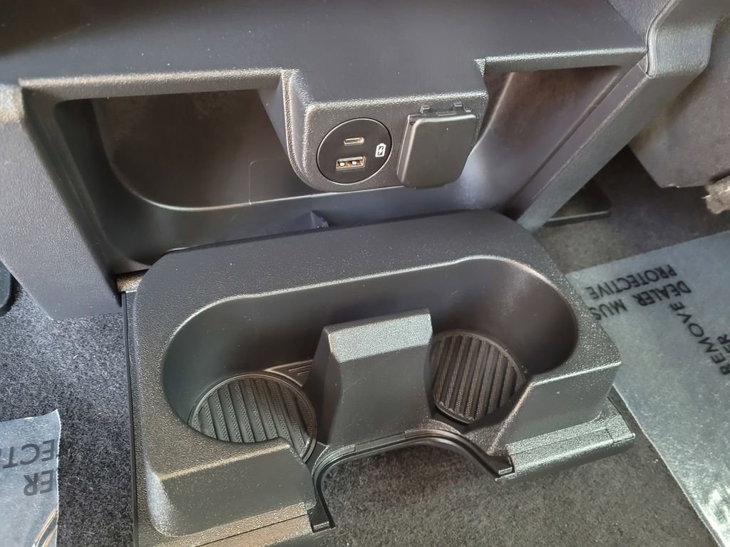 Used 2023 Ford F150 XLT image 10