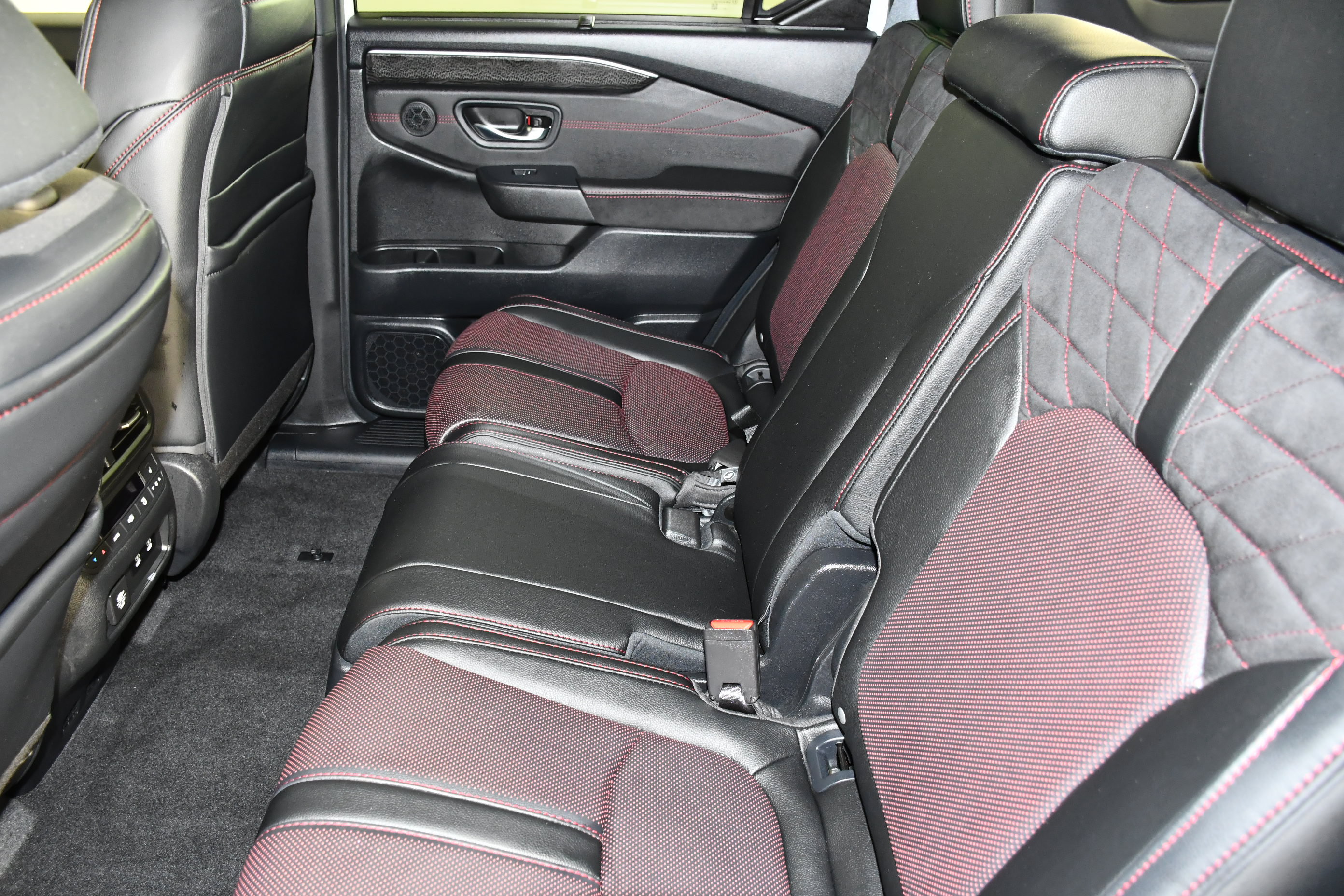 Certified 2026 Honda Pilot Black Edition image 49