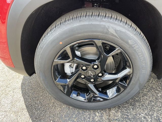 New 2026 Chevrolet Trax LT w/ Driver Confidence Package FWD image 10