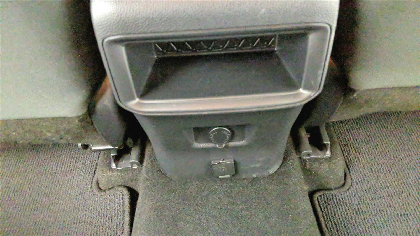 Used 2019 Toyota RAV4 LE image 18