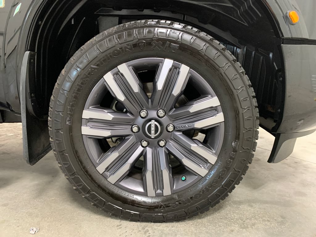 Used 2023 Nissan Titan Platinum Reserve w/ Moonroof Package AWD/4WD image 13