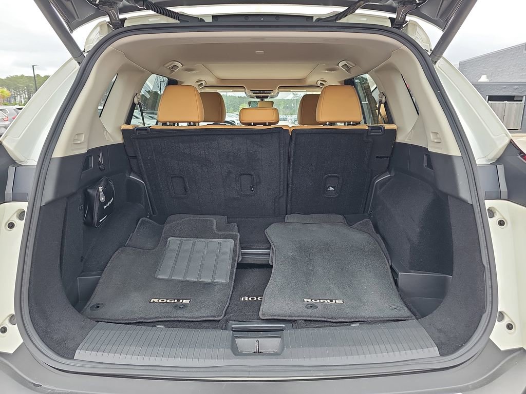 Used 2023 Nissan Rogue Platinum w/ Platinum Premium Package image 15