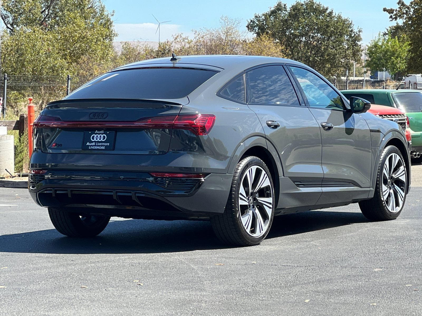 Used 2024 Audi Q8 e-tron Prestige AWD/4WD image 6