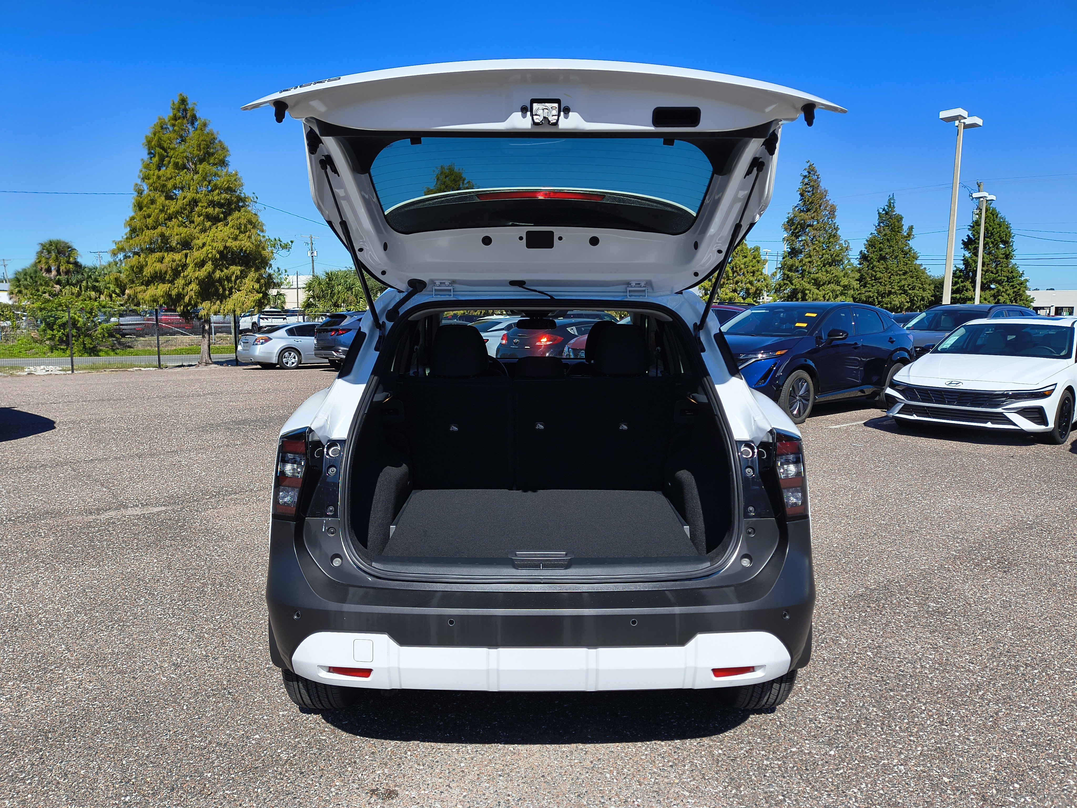 Used 2026 Nissan Kicks SV FWD image 13