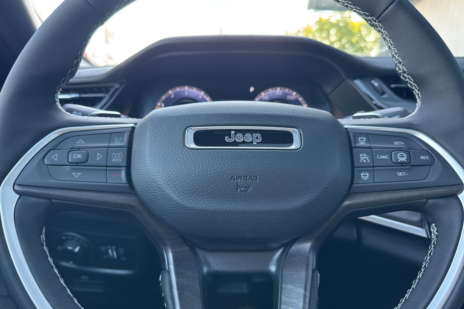 New 2026 Jeep Grand Cherokee Altitude AWD/4WD image 22
