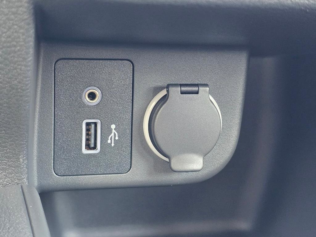 New 2025 Nissan Kicks Play S image 20