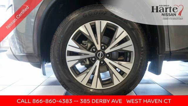 Used 2023 Nissan Rogue SV image 73