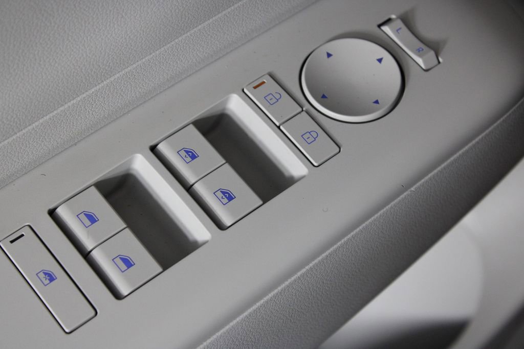 Certified 2026 Hyundai Kona SEL Sport image 21