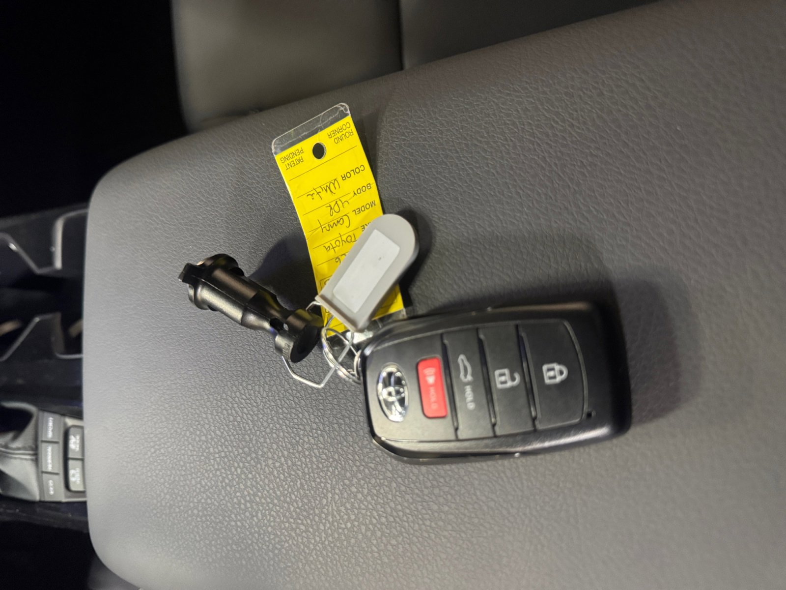 Used 2026 Toyota Camry SE image 31