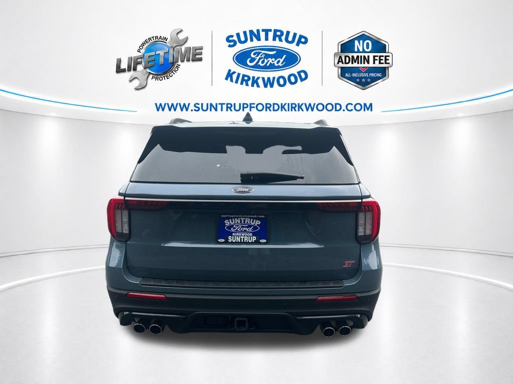 Used 2025 Ford Explorer ST w/ Sun And Sound Package RWD image 4