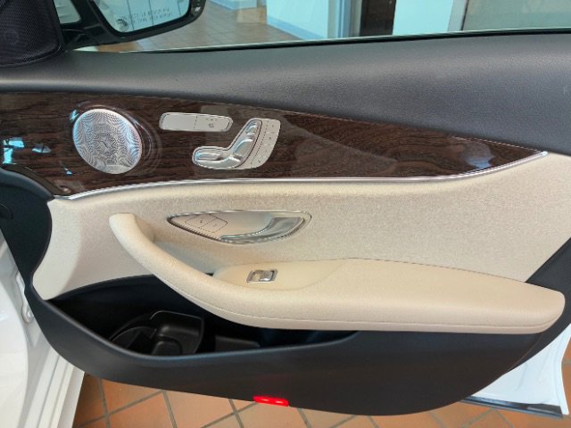 Used 2020 Mercedes-Benz E 350 Sedan image 33
