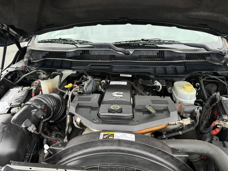Used 2018 RAM 2500 Laramie w/ Sport Appearance Group AWD/4WD image 41