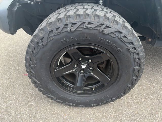 Used 2019 Jeep Wrangler Unlimited Sahara AWD/4WD image 10