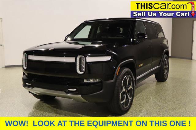 Used 2023 Rivian R1S Adventure image 3