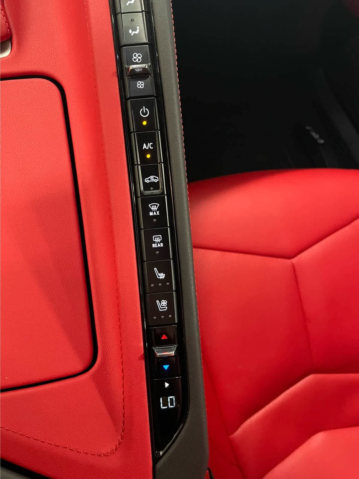 Used 2023 Chevrolet Corvette Stingray Preferred Cpe RWD image 33