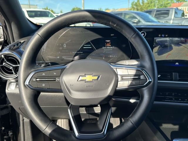 Used 2026 Chevrolet Equinox LT FWD image 12