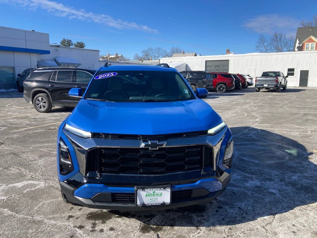 Used 2025 Chevrolet Equinox ACTIV w/ Safety and Technology Package image 2