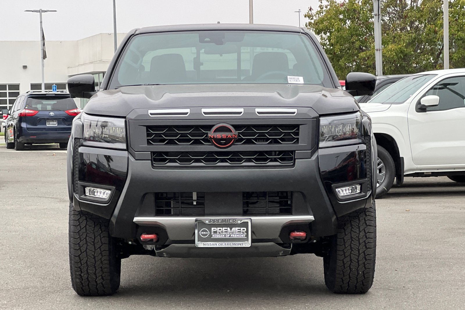 New 2027 Nissan Frontier PRO-4X w/ Pro Convenience Package AWD/4WD image 6