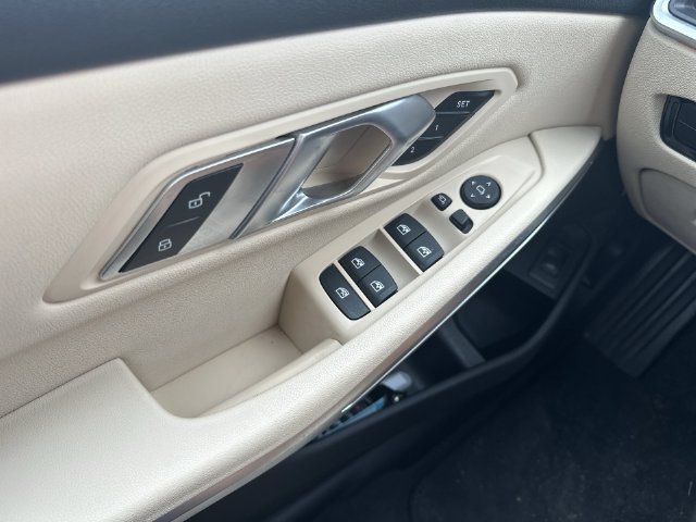 Used 2019 BMW 330i Sedan RWD image 14