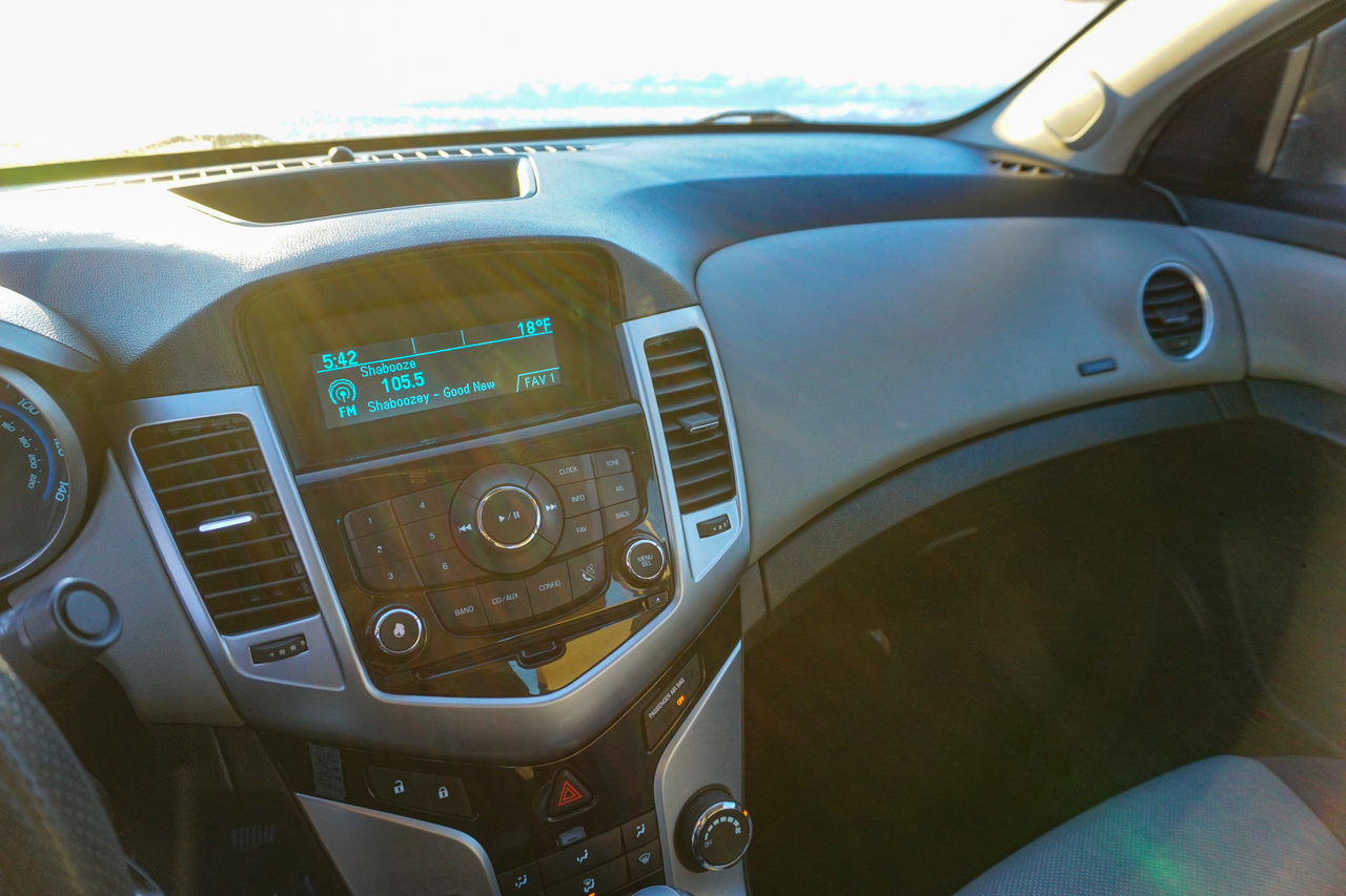 Used 2014 Chevrolet Cruze LS image 13