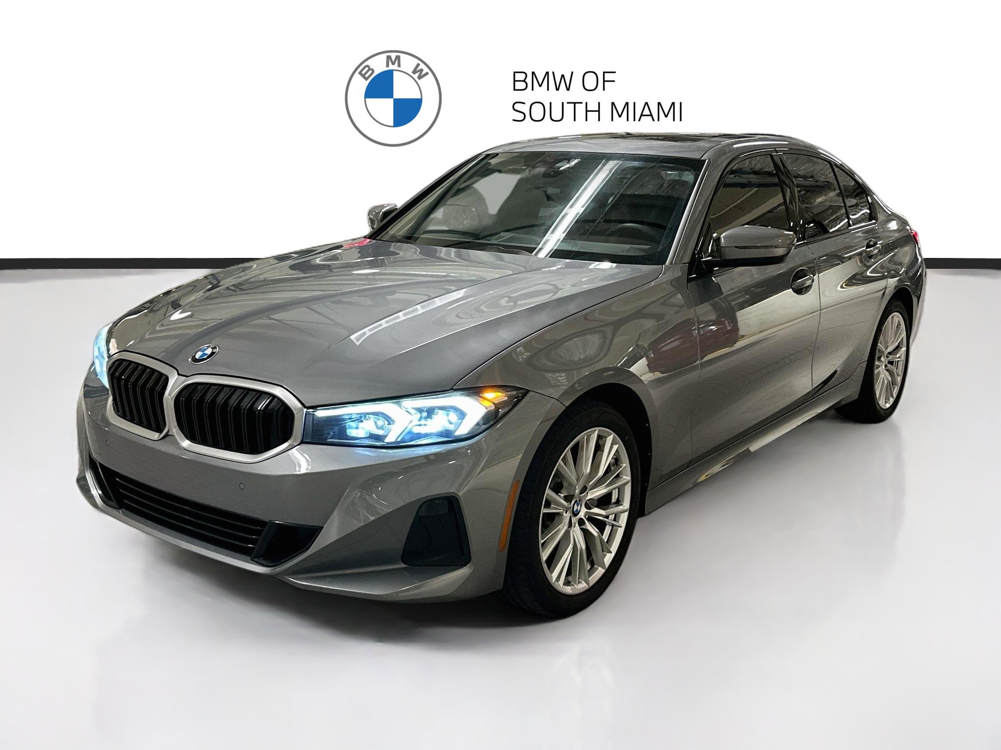 Certified 2023 BMW 330i Sedan w/ Convenience Package RWD image 3
