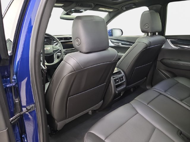 Certified 2024 Cadillac XT5 Premium Luxury AWD/4WD image 10