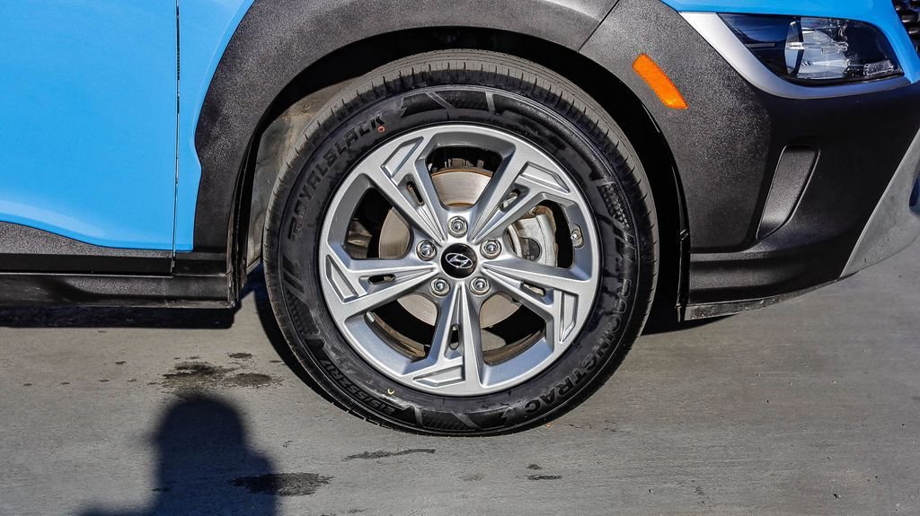 Used 2022 Hyundai Kona SEL FWD image 11