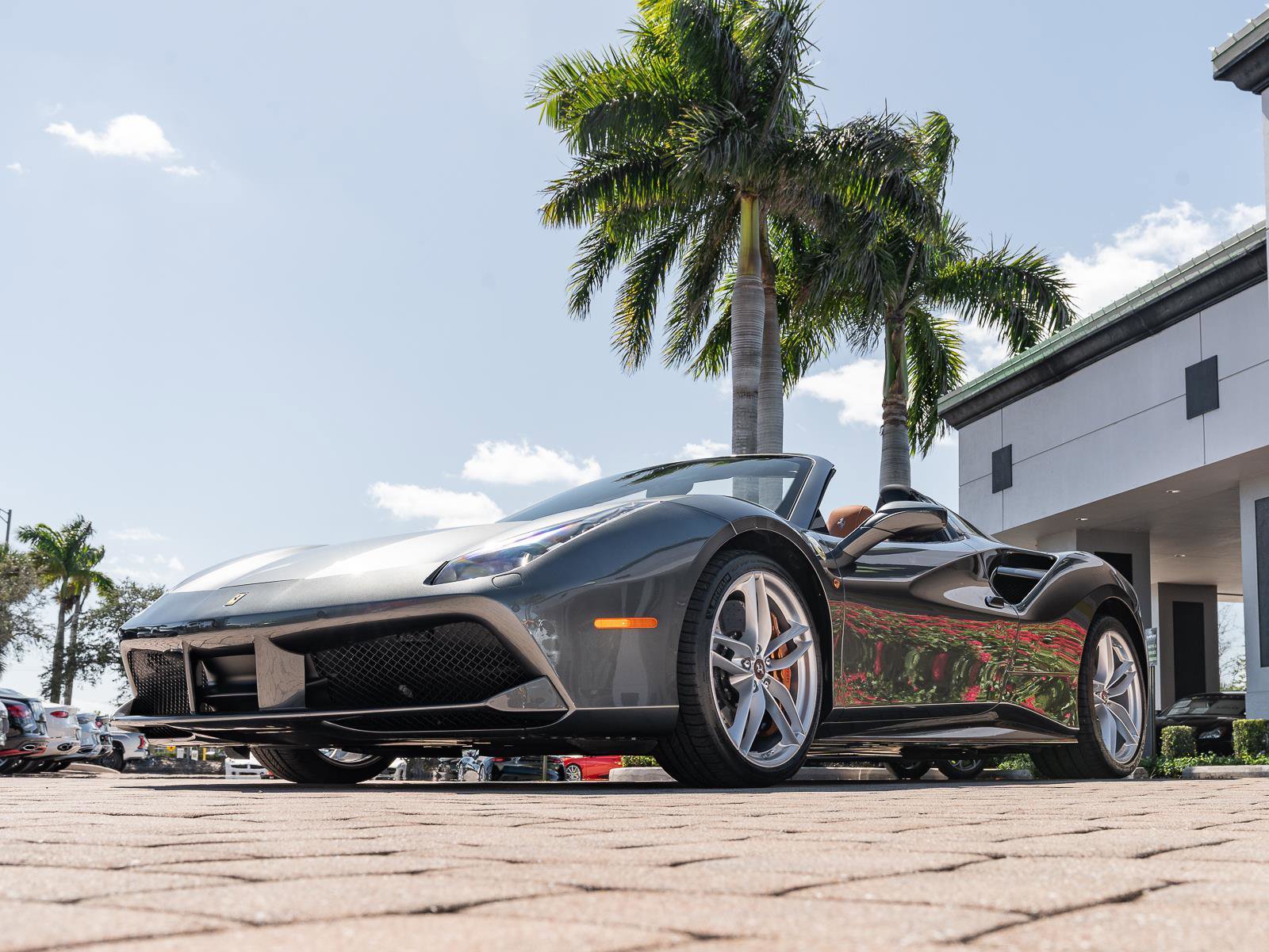 Used 2018 Ferrari 488 Spider image 17