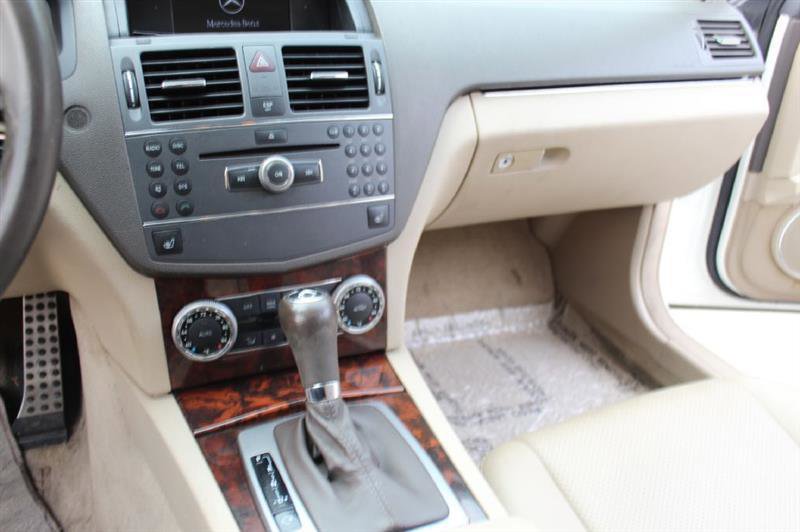 Used 2010 Mercedes-Benz C 300 4MATIC Sedan w/ Premium 1 Pkg image 17