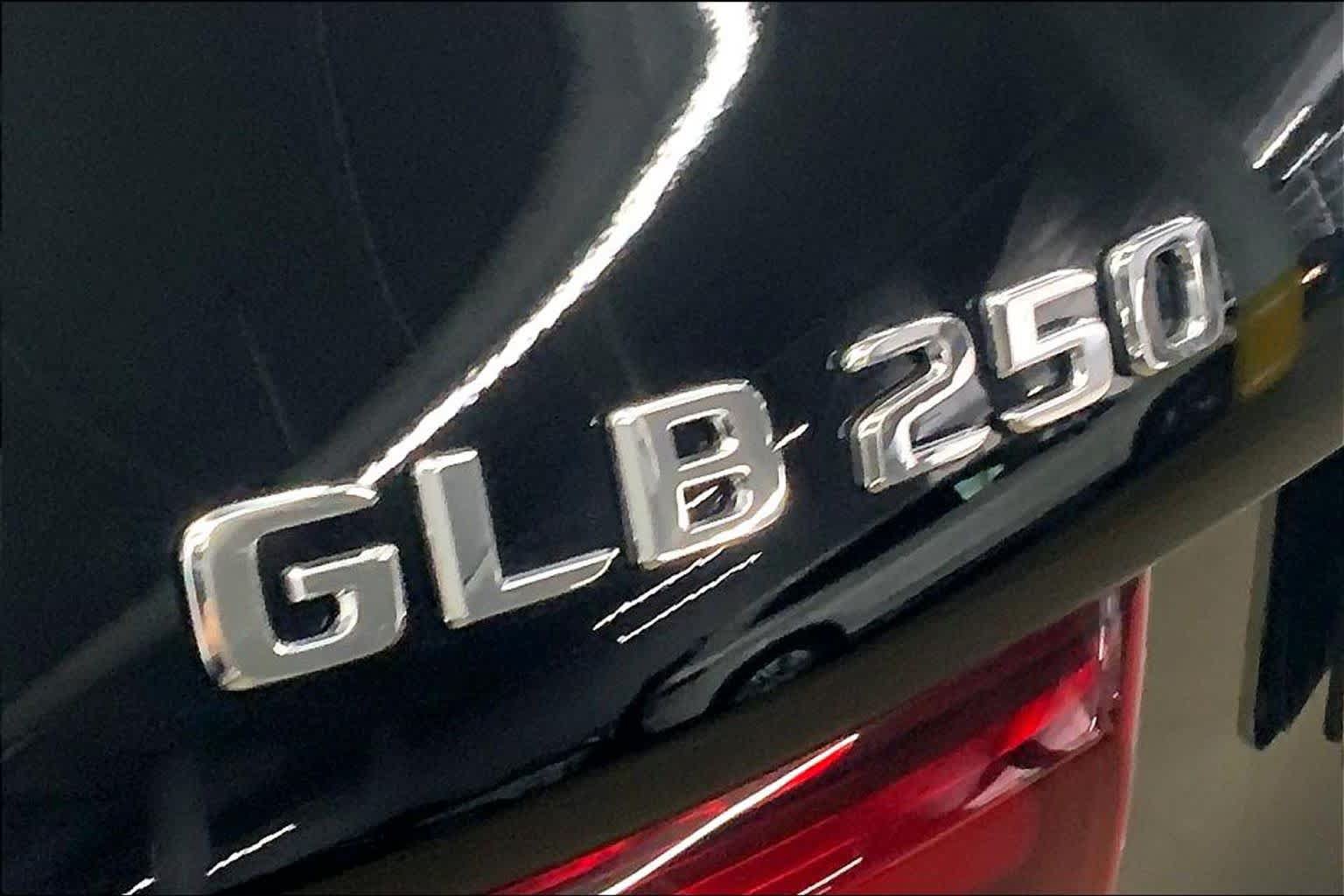 Used 2026 Mercedes-Benz GLB 250 image 15
