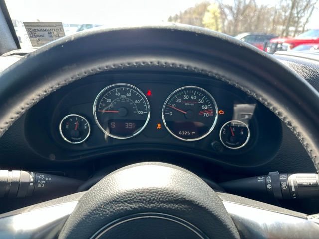 Used 2017 Jeep Wrangler Rubicon image 24