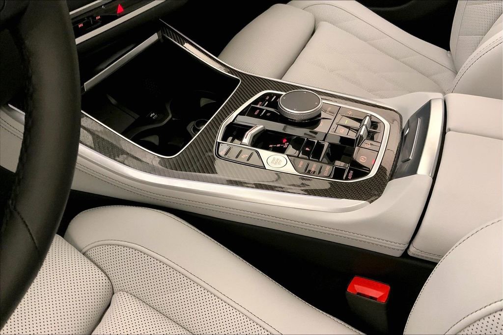 Certified 2025 BMW X5 xDrive40i w/ Parking Assistance Package image 22