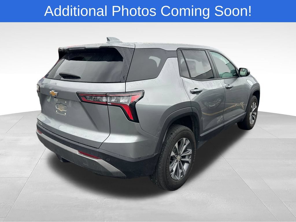 Used 2025 Chevrolet Equinox LT FWD image 4