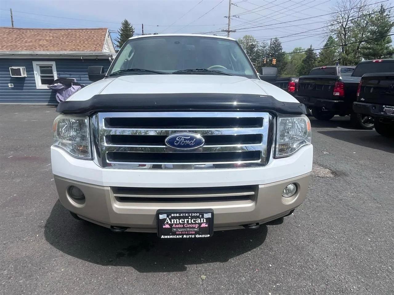 Used 2010 Ford Expedition Eddie Bauer AWD/4WD image 4