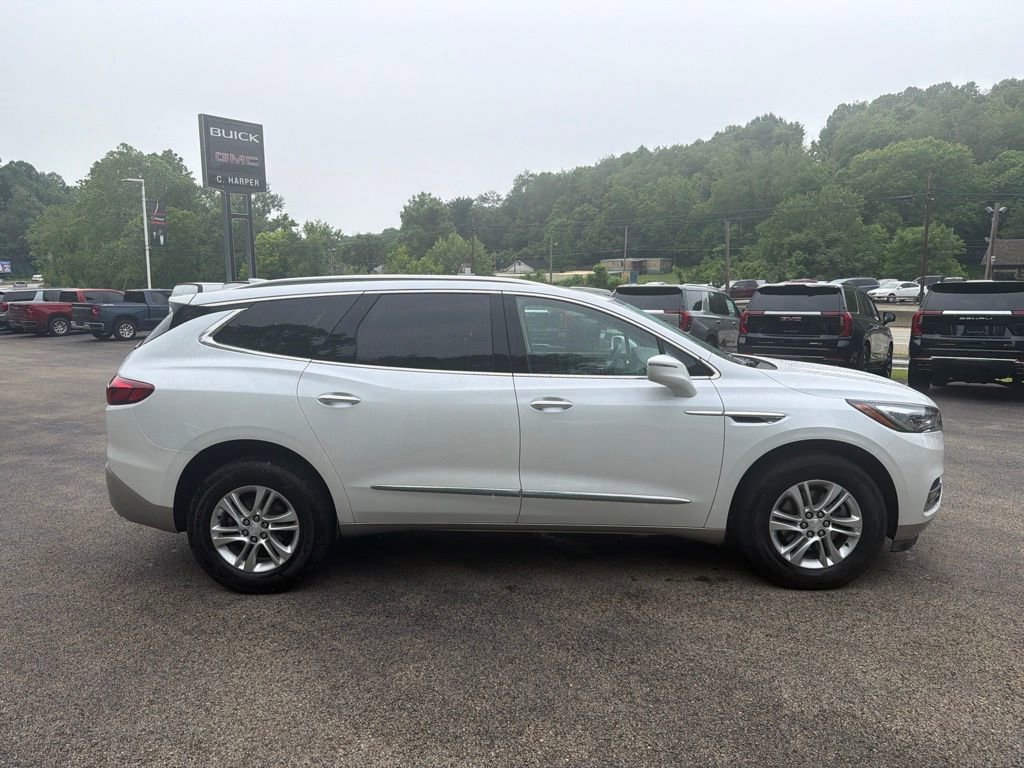 Used 2018 Buick Enclave Premium AWD/4WD image 2