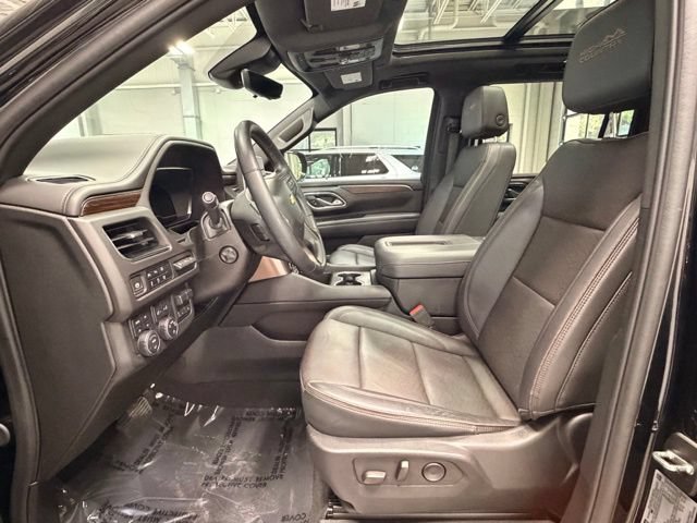 Used 2024 Chevrolet Suburban High Country AWD/4WD image 31