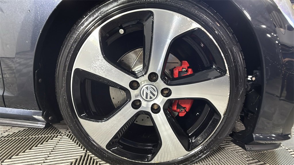 Used 2018 Volkswagen GTI S image 33