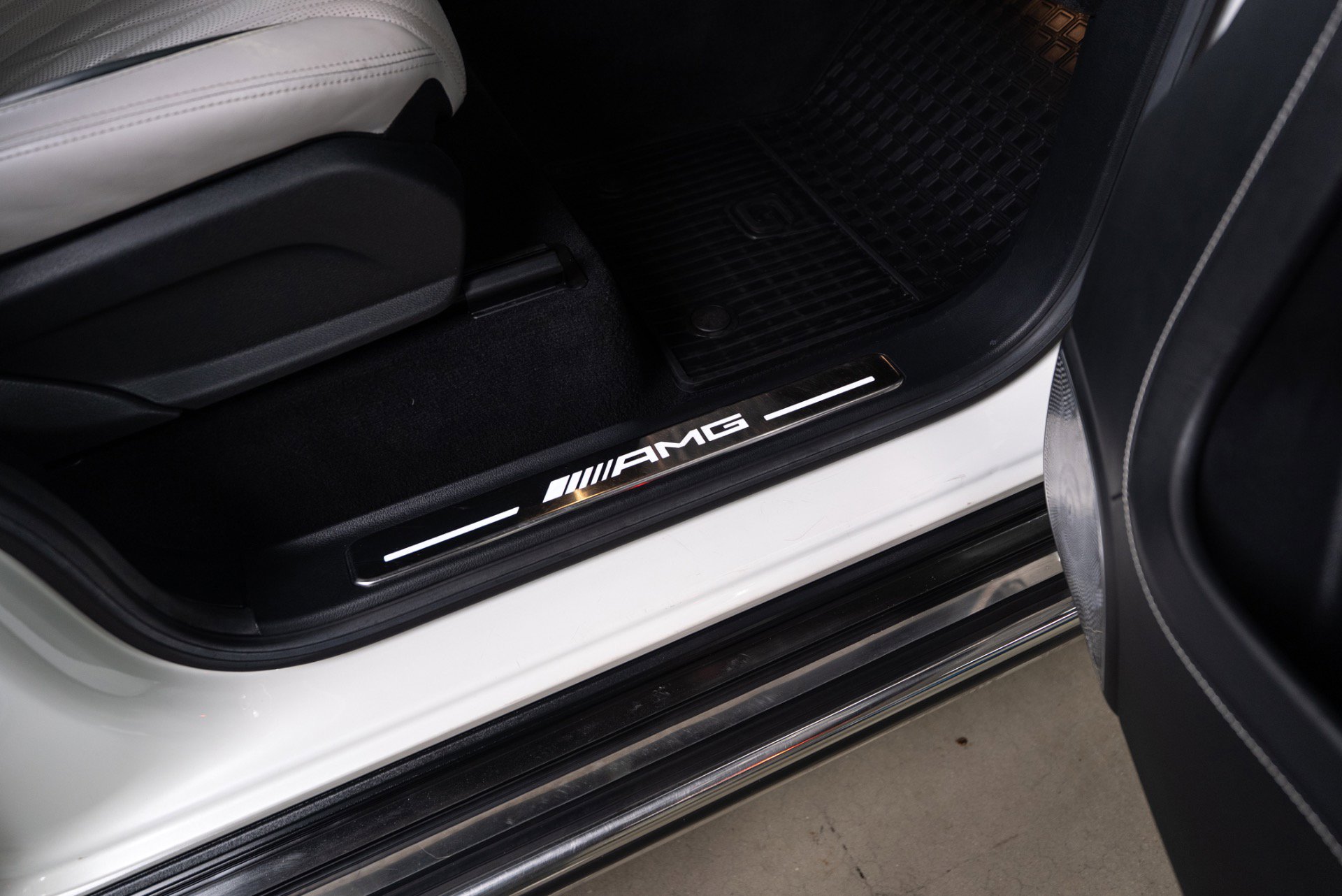 Used 2021 Mercedes-Benz G 63 AMG AMG G 63 image 44