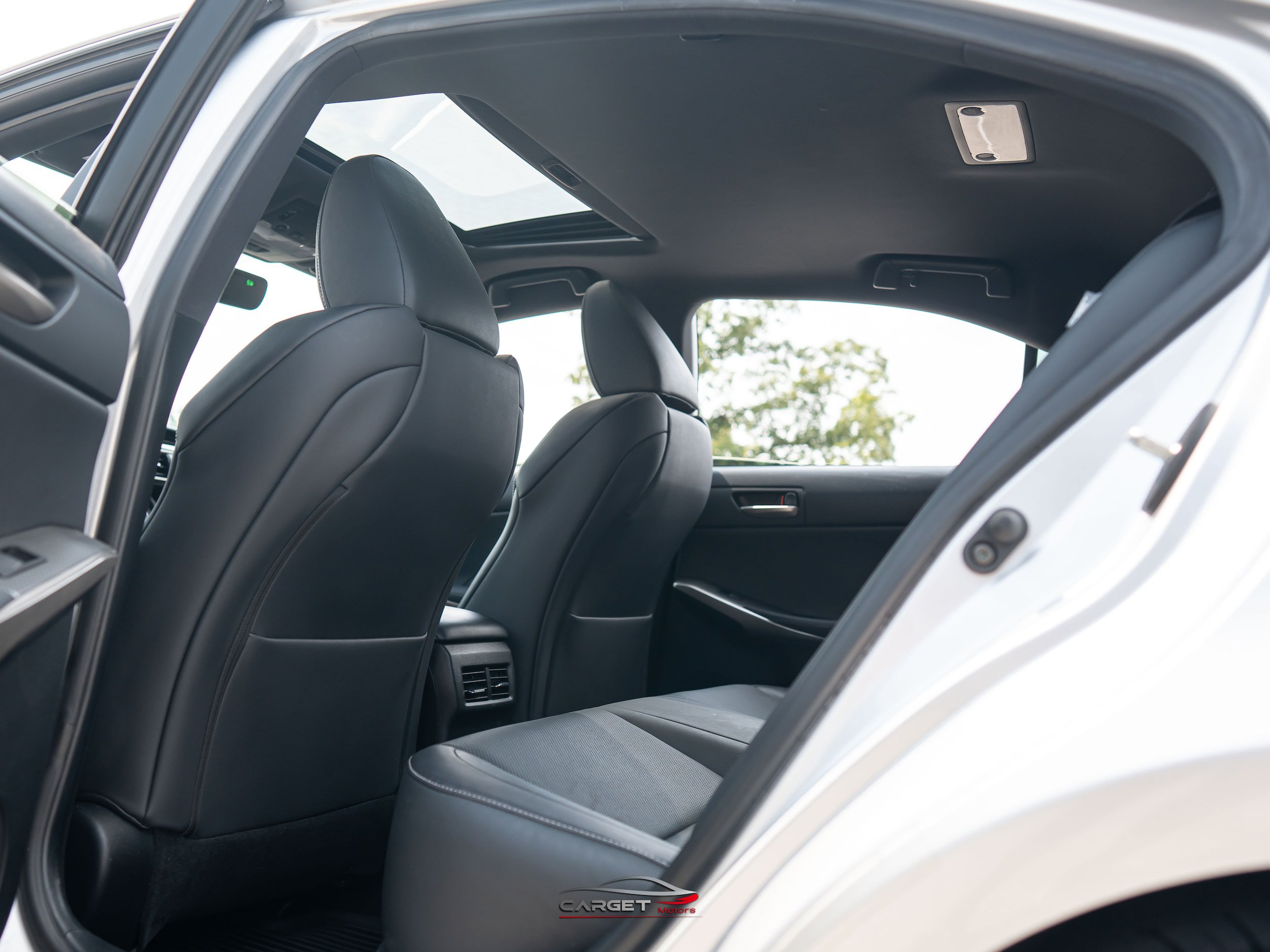 Used 2018 Lexus IS 300 F Sport w/ F Sport Package RWD image 21