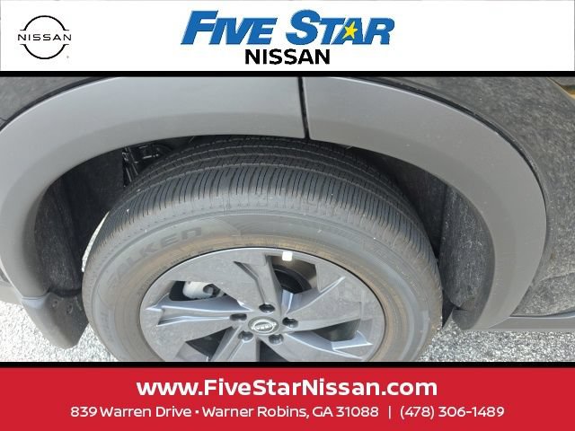 Used 2026 Nissan Rogue SV FWD image 5