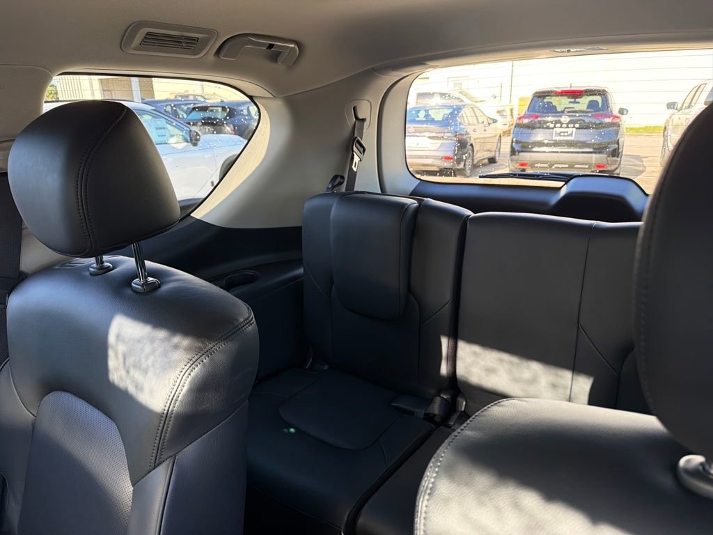 Used 2024 Nissan Armada SL w/ Captain's Chairs Package RWD image 36