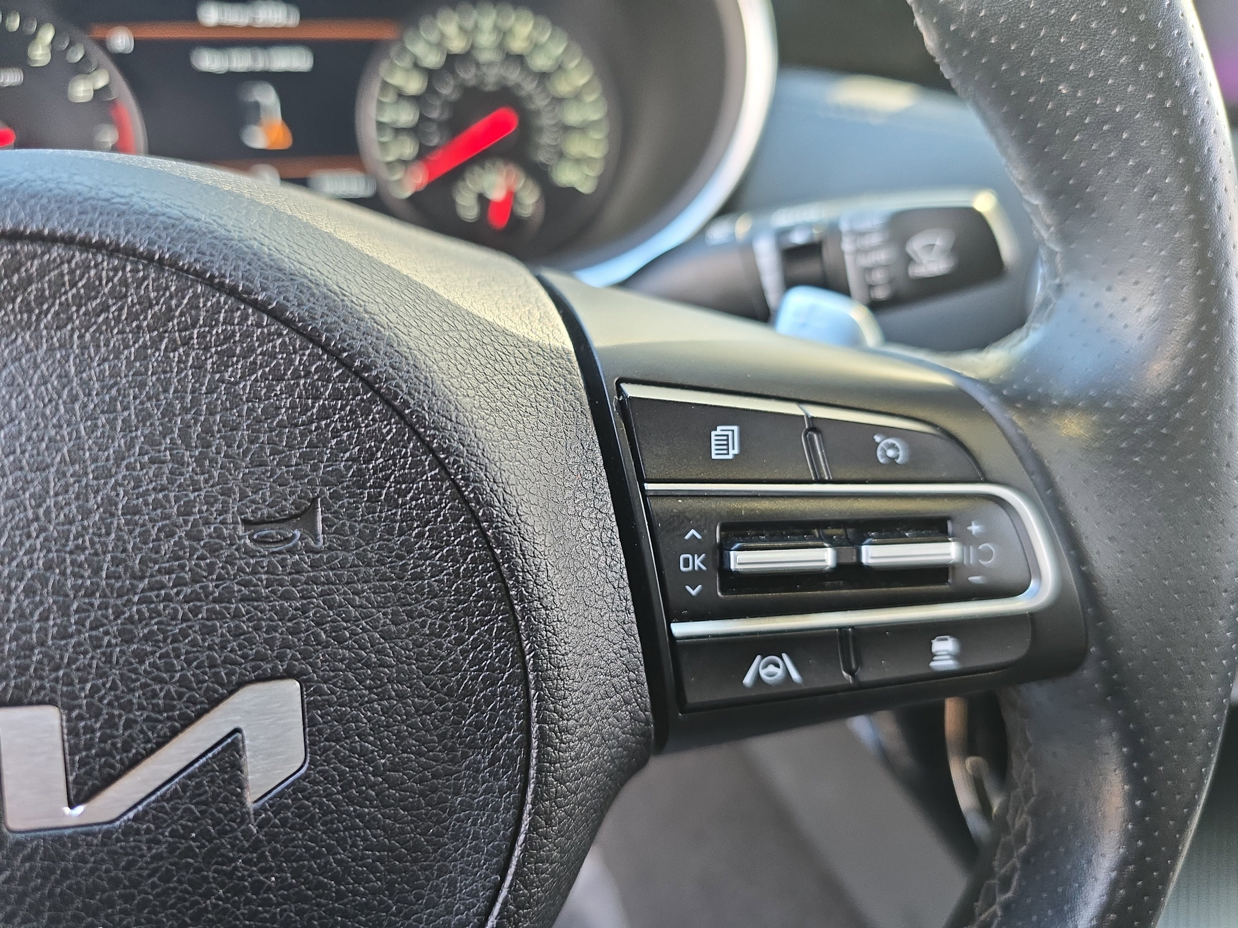 Used 2022 Kia Stinger GT2 w/ Scorpion Package image 19