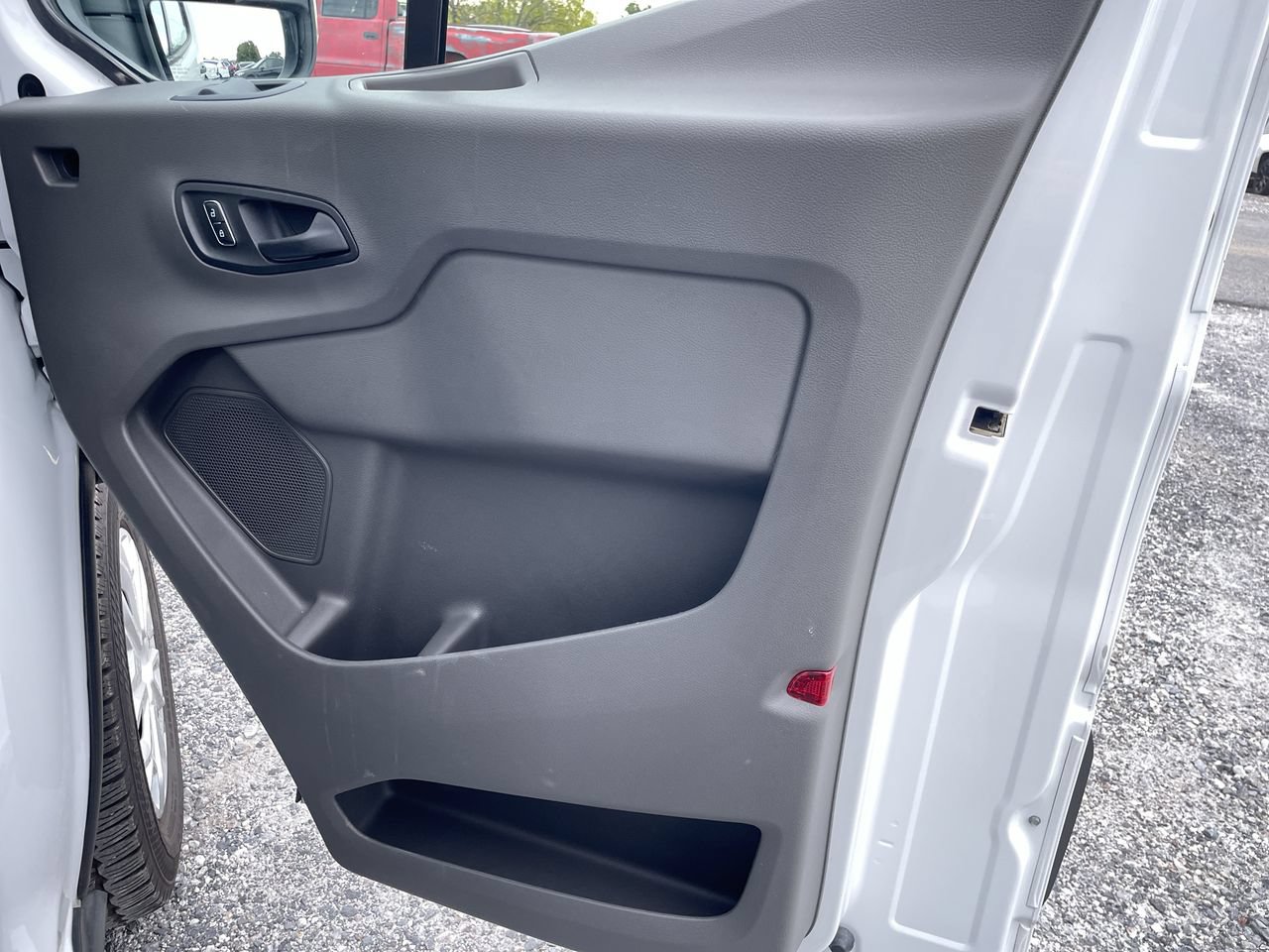 Used 2025 Ford Transit 350 XLT RWD image 23