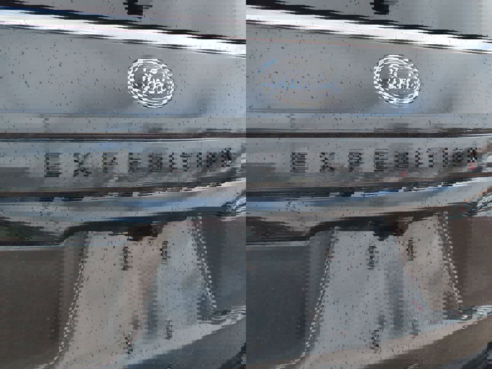 Used 2023 Ford Expedition Max Limited image 13