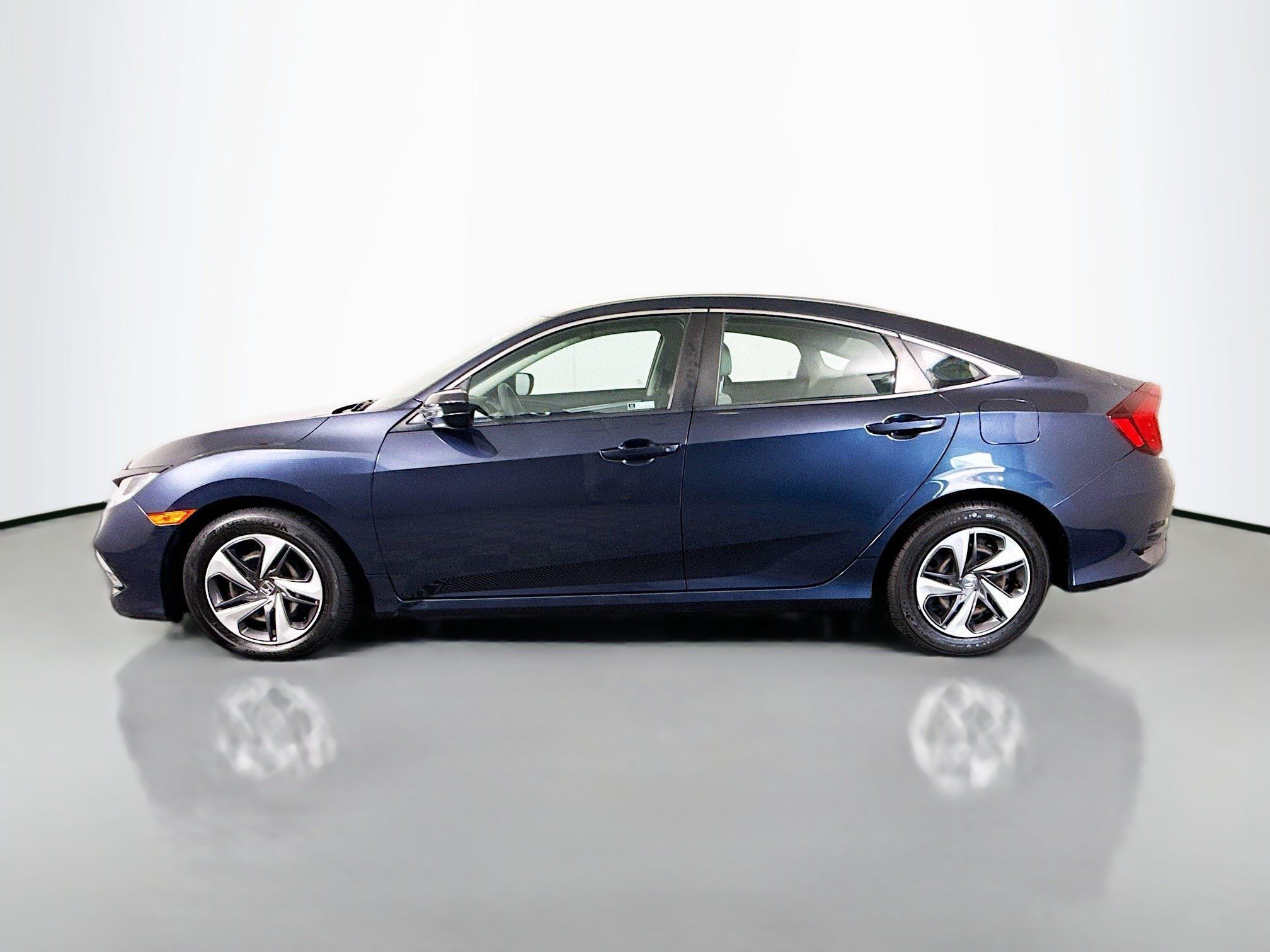 Used 2019 Honda Civic LX image 6