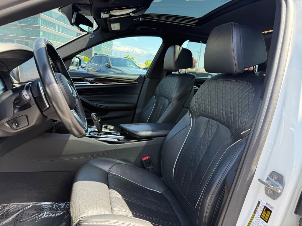 Used 2019 BMW M550i xDrive AWD/4WD image 16