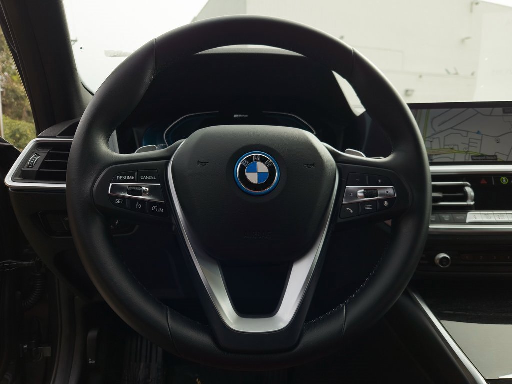 Used 2022 BMW 330e w/ Driving Assistance Package image 14