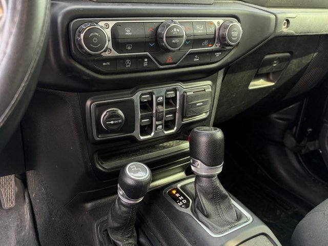 Used 2020 Jeep Gladiator Sport w/ Quick Order Package 24S AWD/4WD image 12