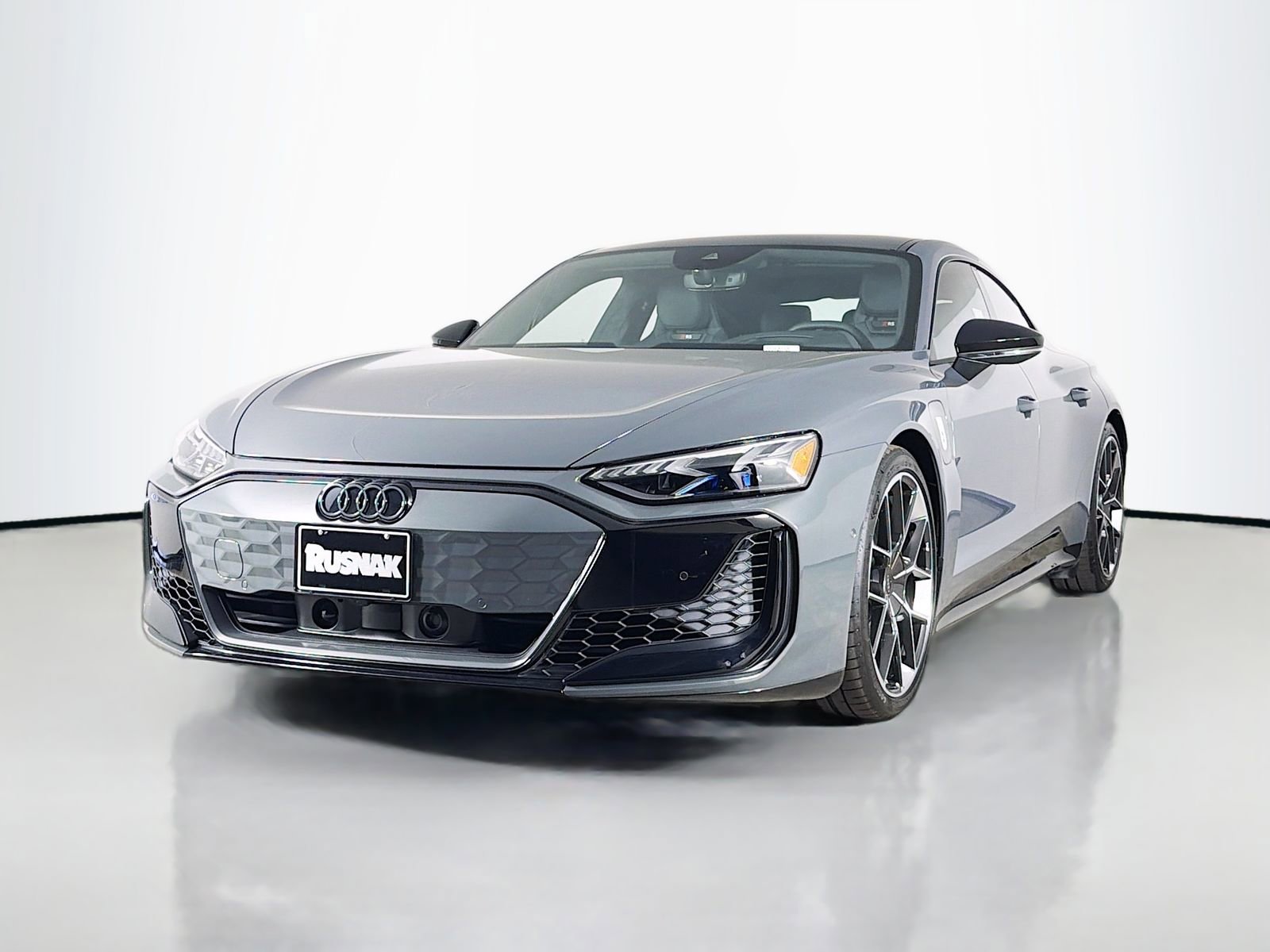 New 2026 Audi RS e-tron GT performance AWD/4WD image 3