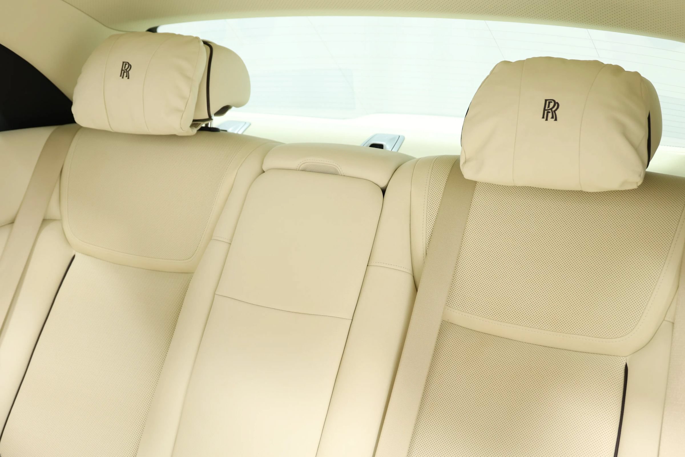 Used 2016 Rolls-Royce Ghost RWD image 59